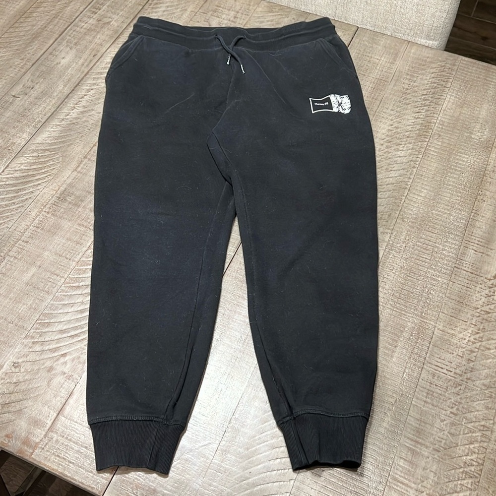 Hurley Men’s pocketed sweatpants joggers. Size Large. EUC